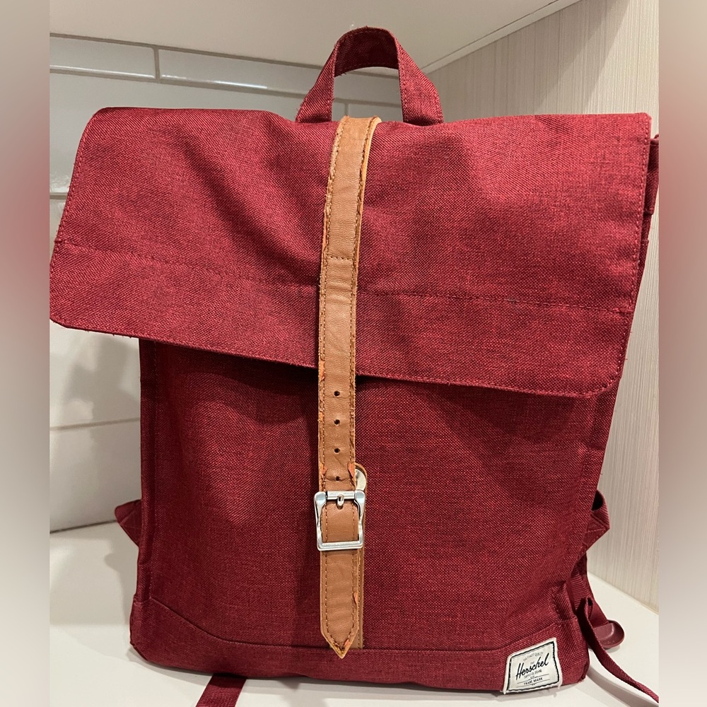 HERSCHEL SUPPLY CO. EVERDAY BACKPACK